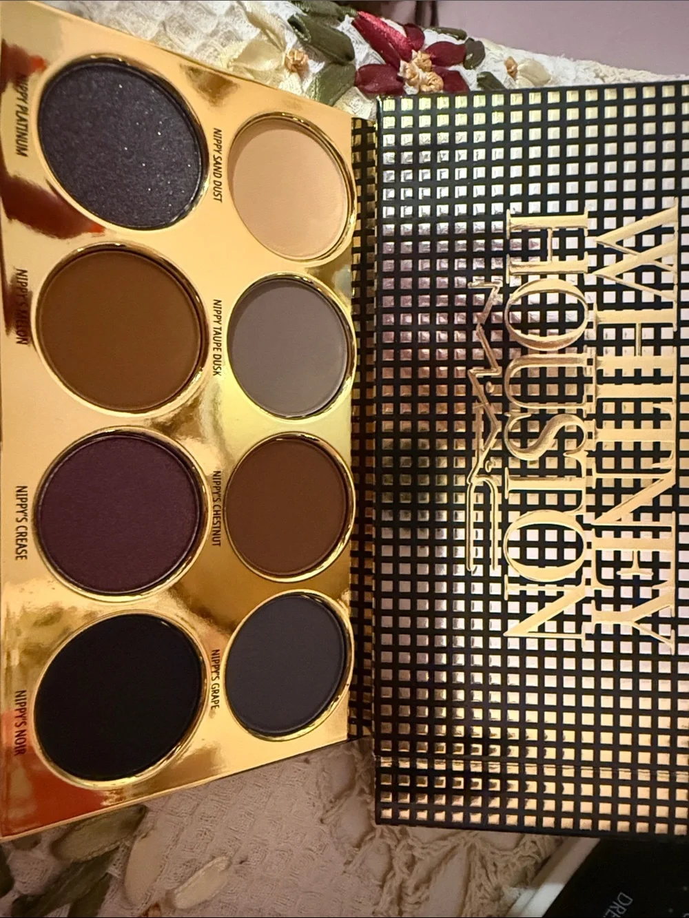 BNIB whitney Houston by MAC Cosmetics Metallic Eyeshadow Palette Packaging